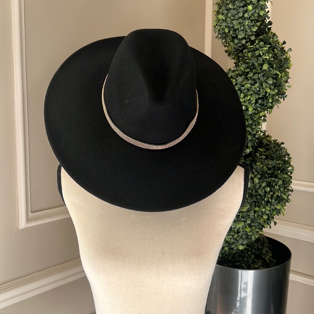 Bcbgmaxzria black hat with gold band